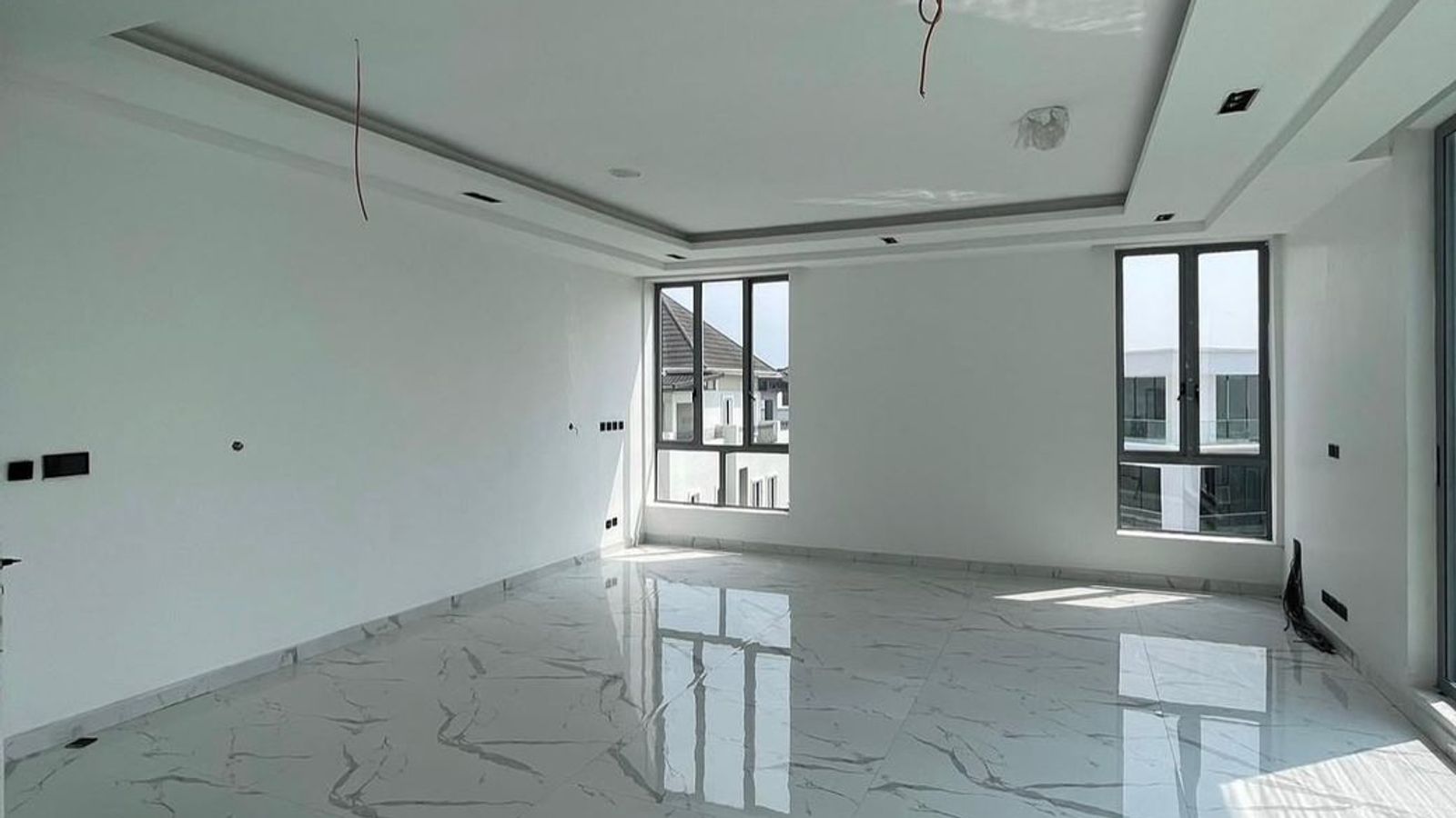 5 Bedroom Fully Detached Duplex