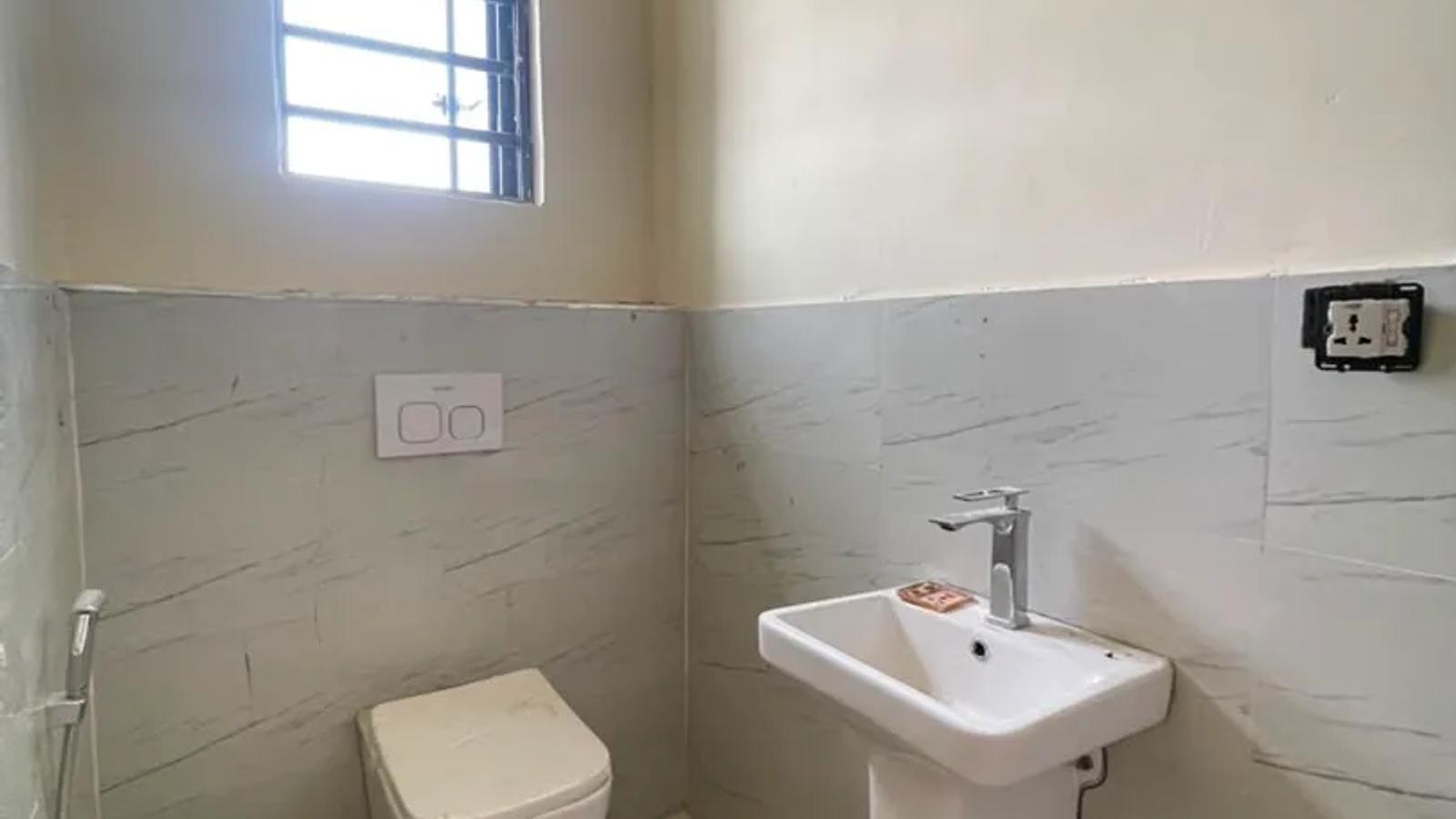 4 BEDROOM TERRACE WITH BQ