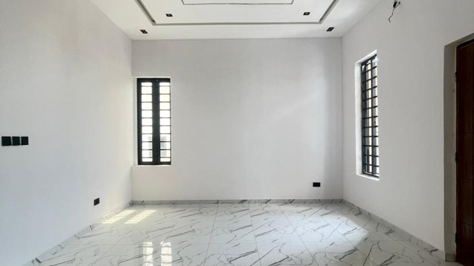 4 Bedroom Fully Detached Duplex