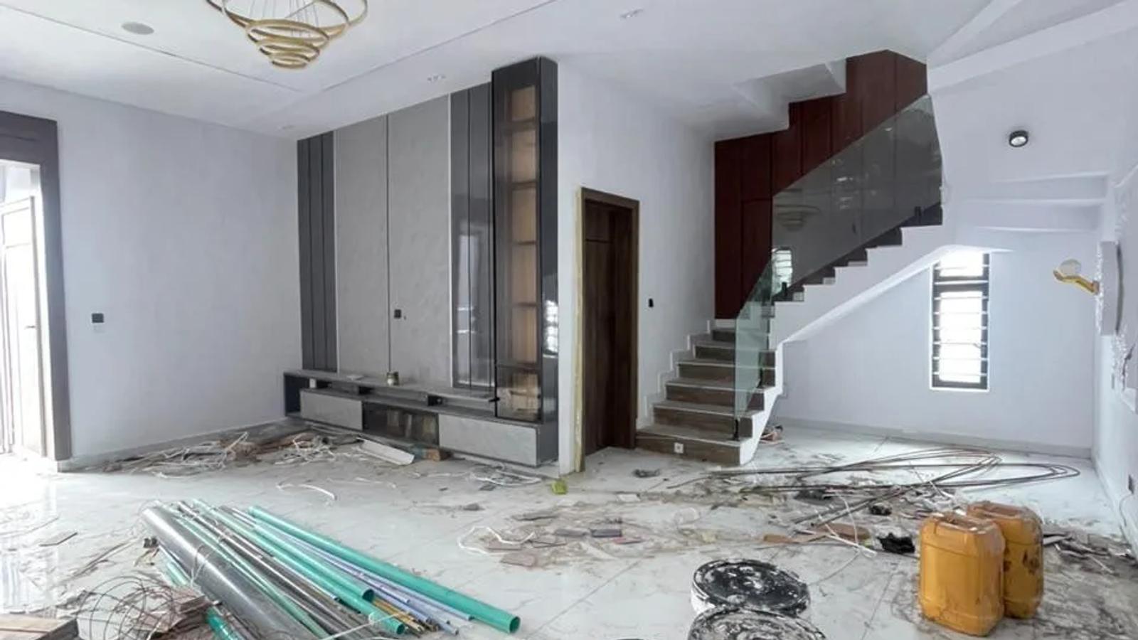 5 Bedroom Fully Detached Duplex