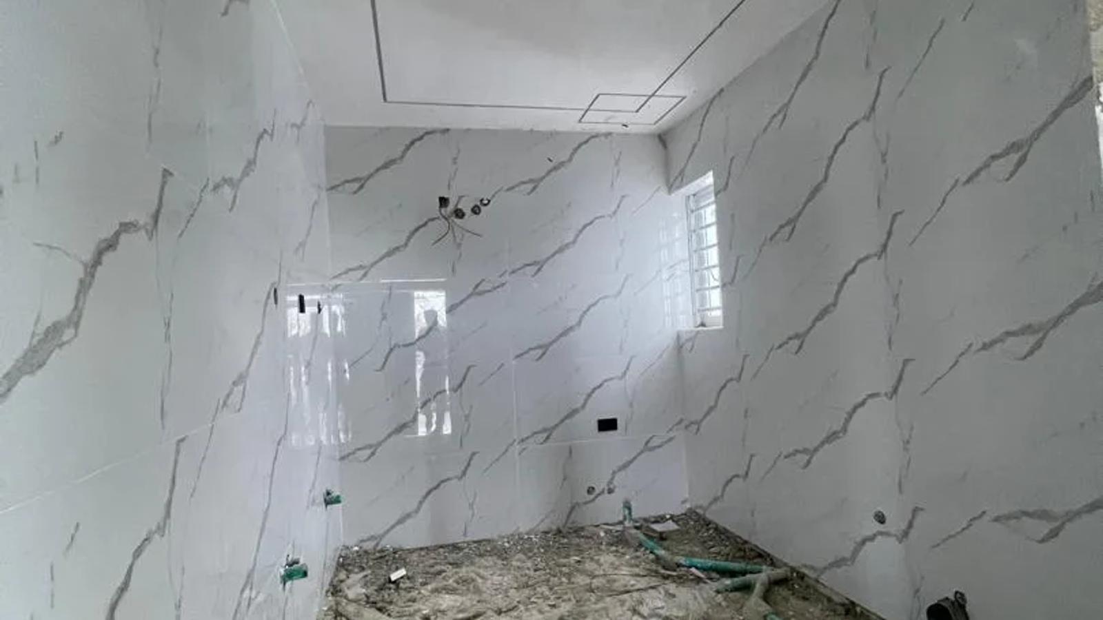 5 Bedroom Fully Detached Duplex