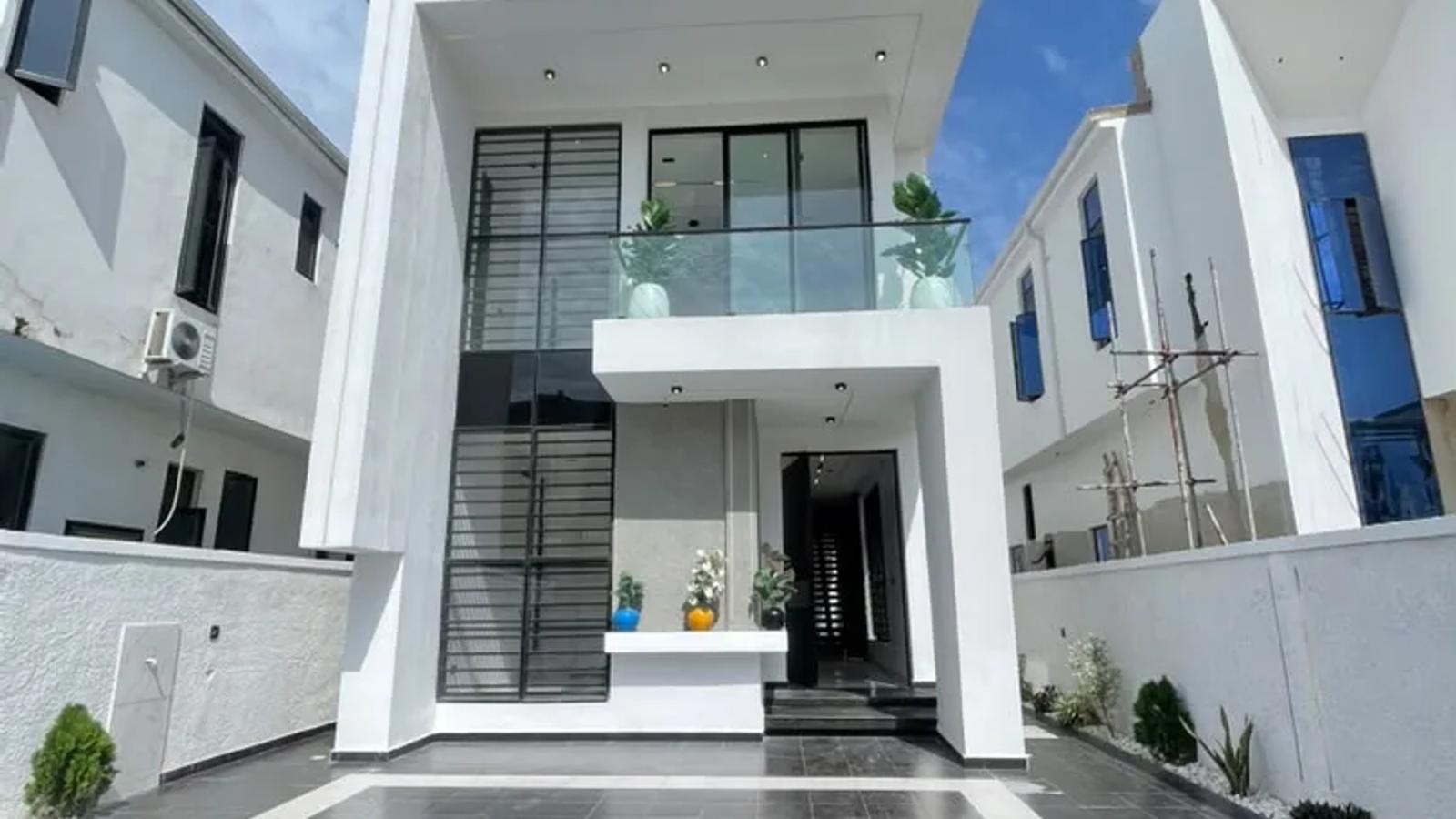 5 Bedroom Fully Detached Duplex