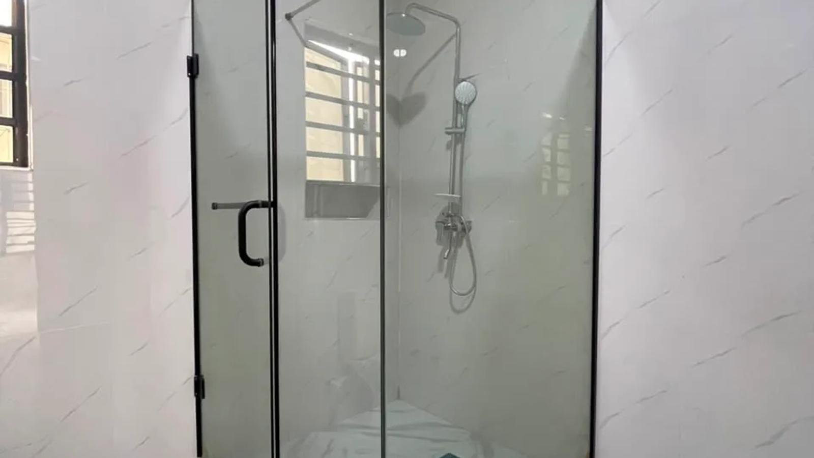 5 BEDROOM FULLY DETACHED DUPLEX WITH BQ