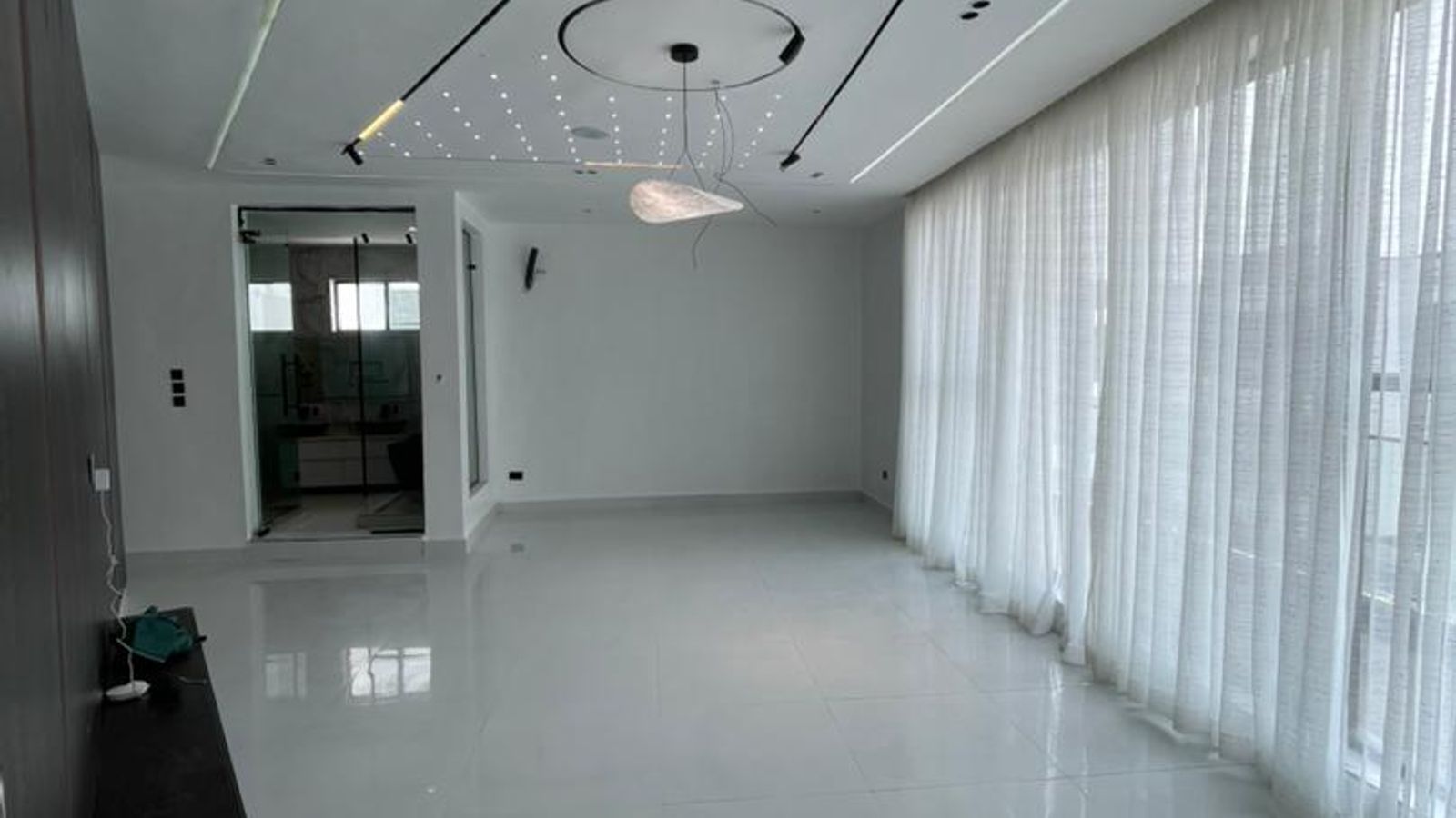 5 Bedroom Fully Detached Duplex