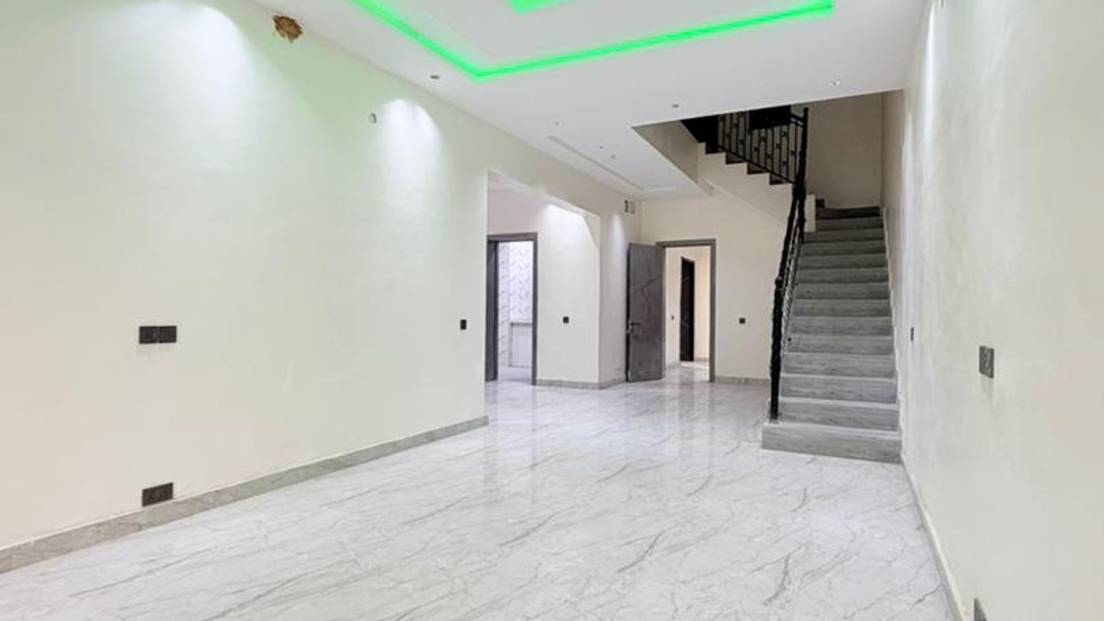 4 Bedroom Fully Detached Terrace Duplex