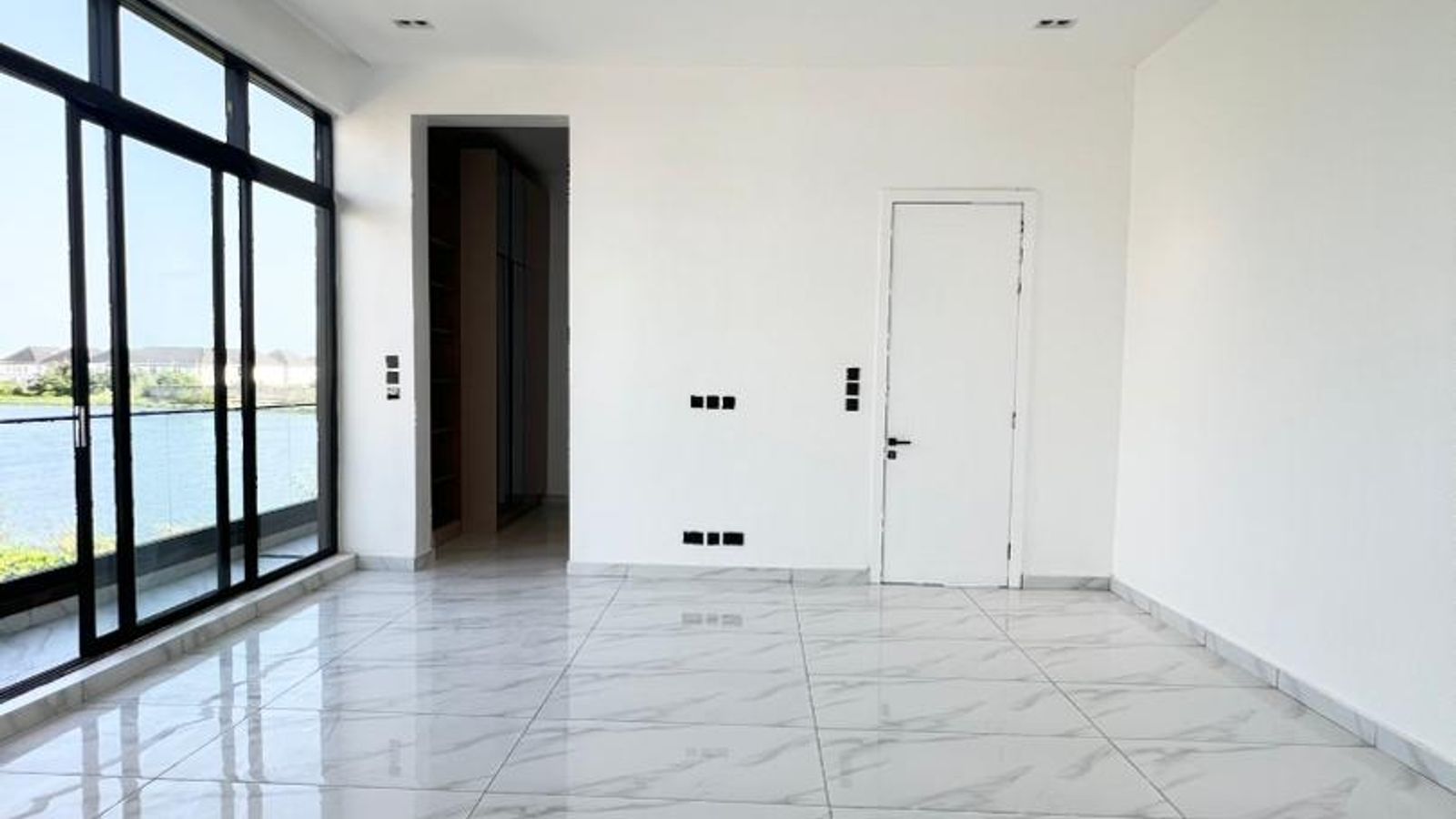 5 Bedroom Fully Detached Duplex