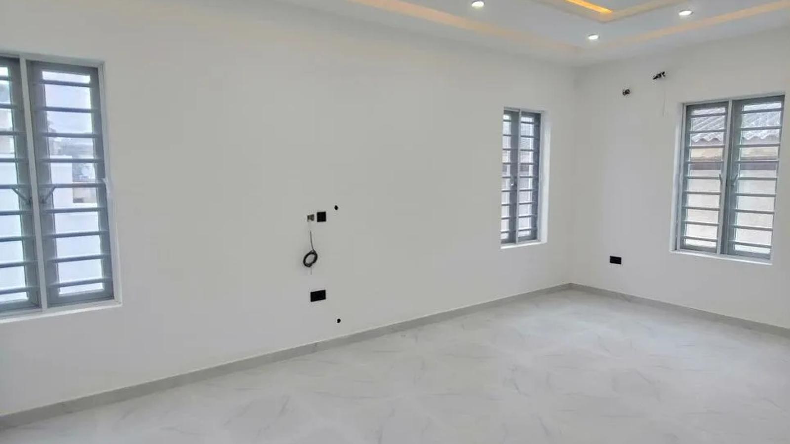 4 Bedroom Semi Detached Duplex