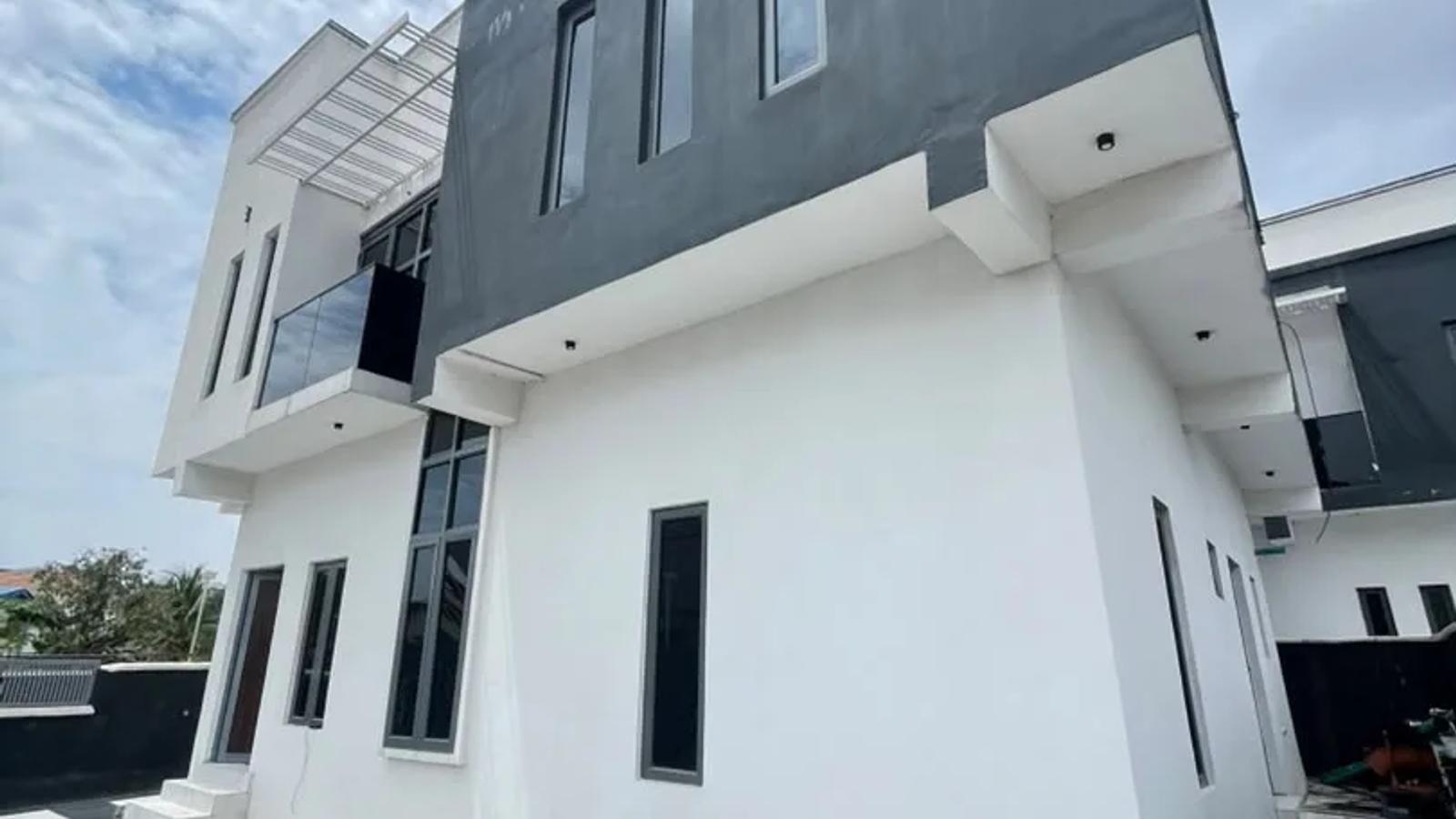 4 Bedroom Fully Detached Duplex