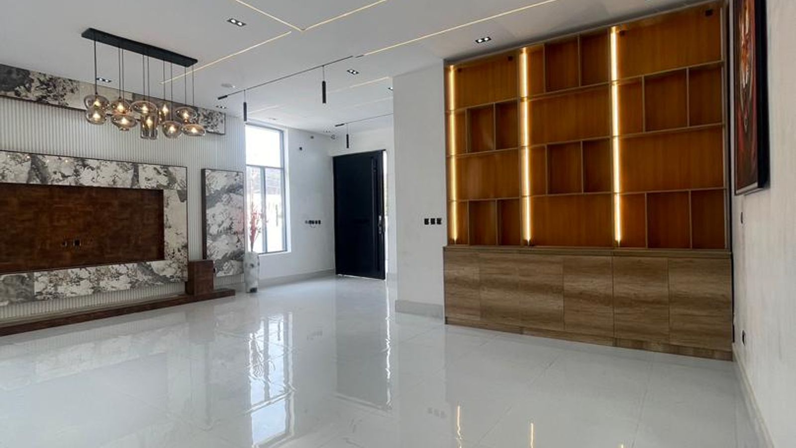5 Bedroom Fully Detached Duplex