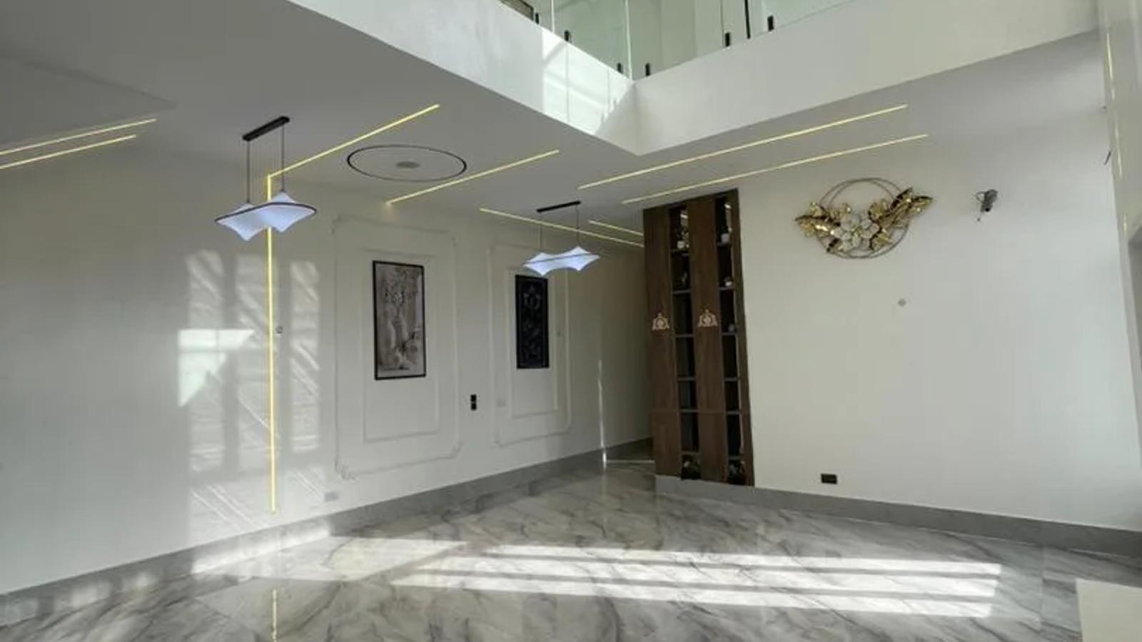5 Bedroom Semi Detached Duplex