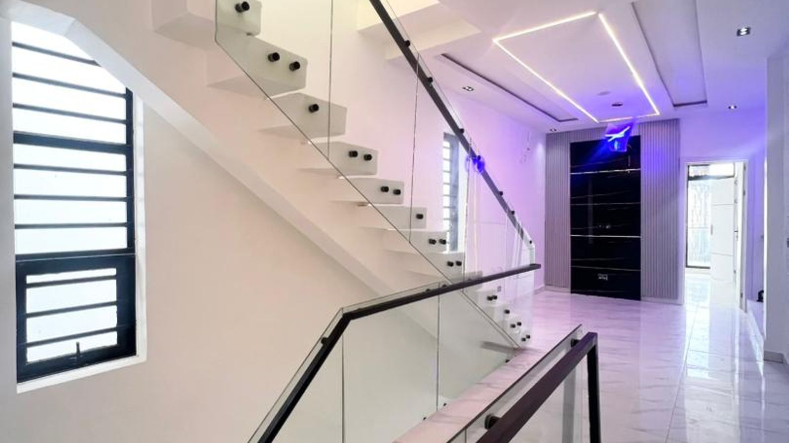 5 Bedroom Fully Detached Duplex