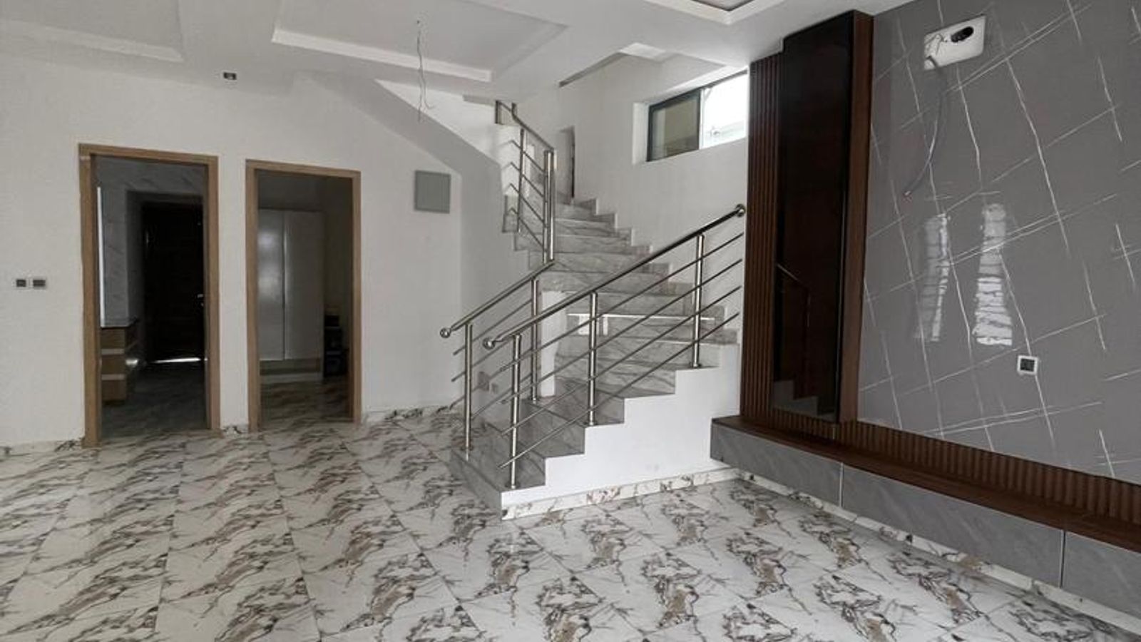 4 Bedroom Fully Detached Duplex