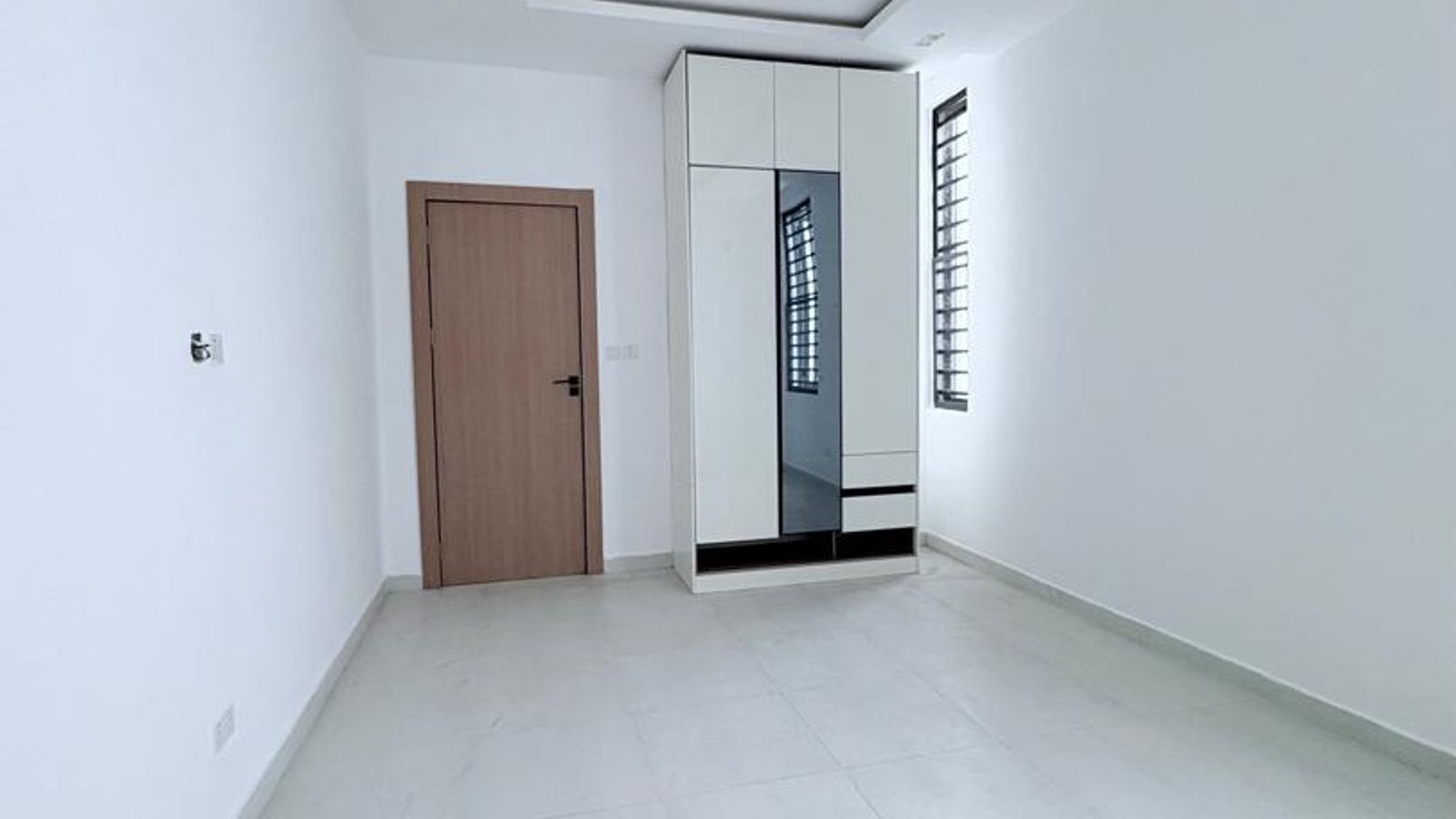 4 Bedroom Fully Detached Duplex