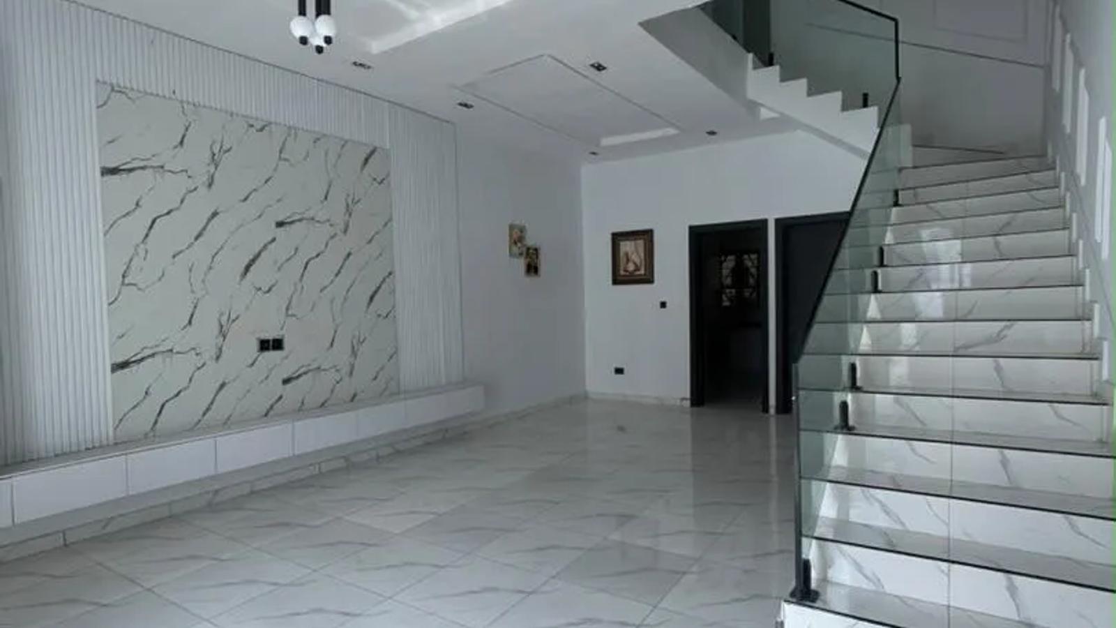 4 BEDROOM SEMI-DETACHED DUPLEX