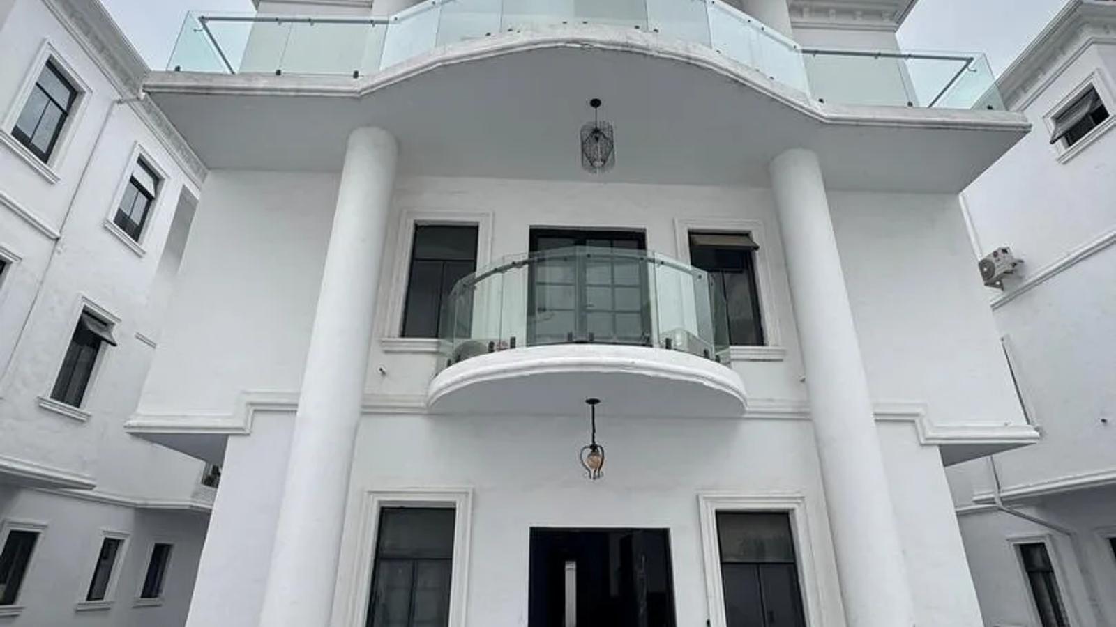 4 Bedroom Fully Detached Duplex