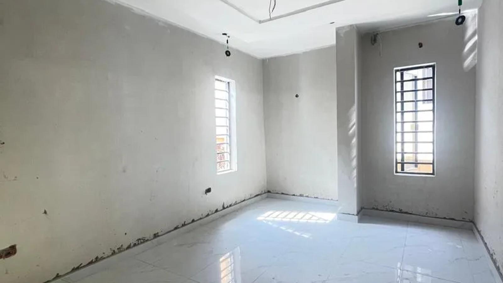 5 Bedroom Fully Detached Duplex