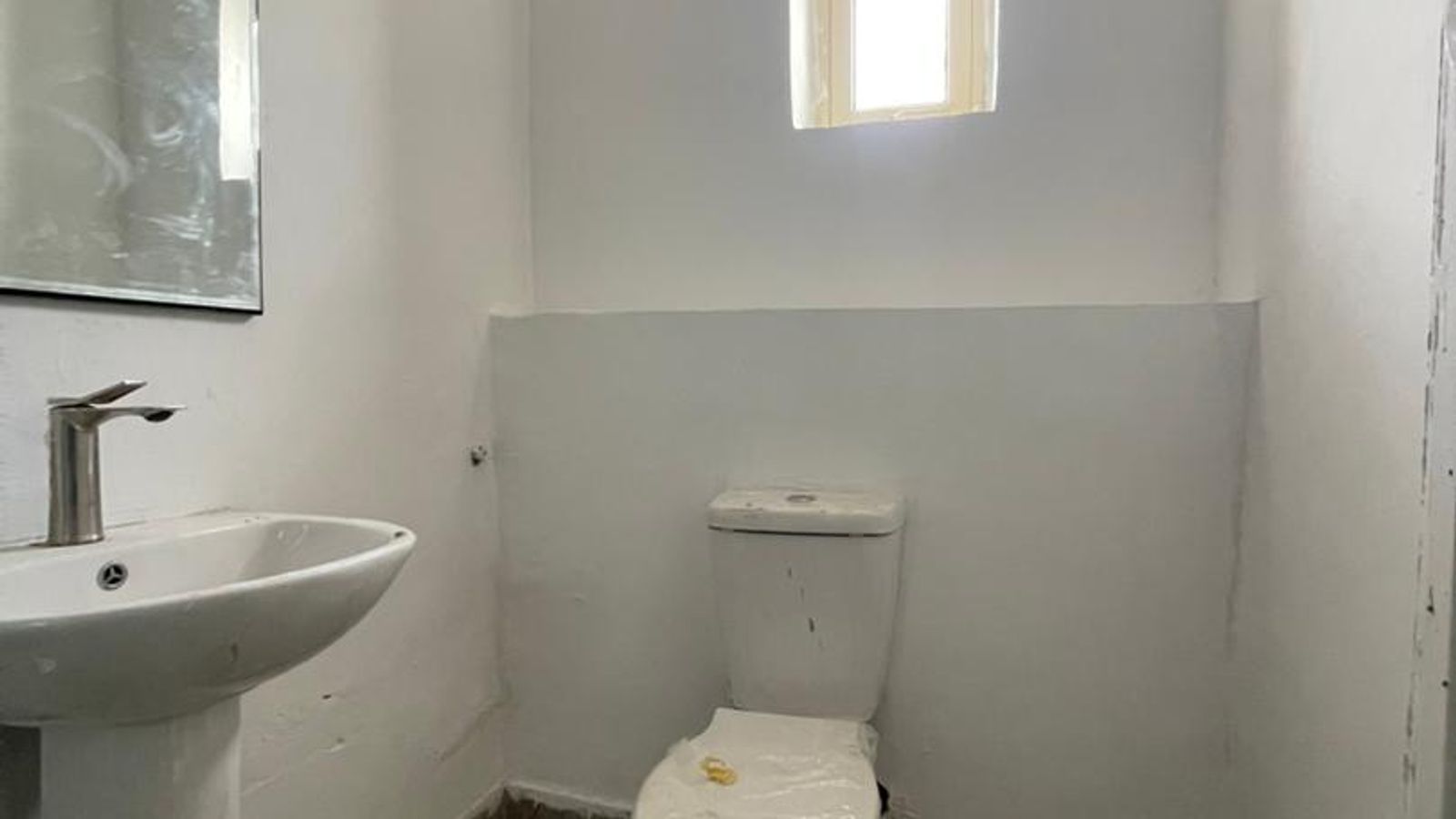 2 Bedroom Maisonette