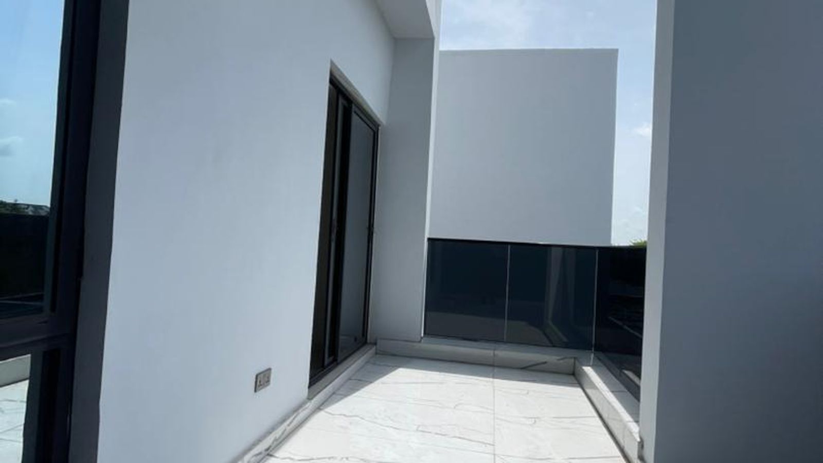 5 Bedroom Fully Detached Duplex