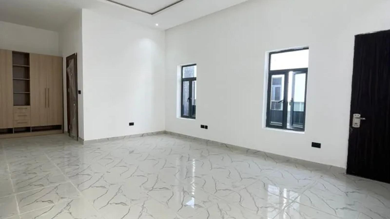 4 BEDROOM TERRACE DUPLEX