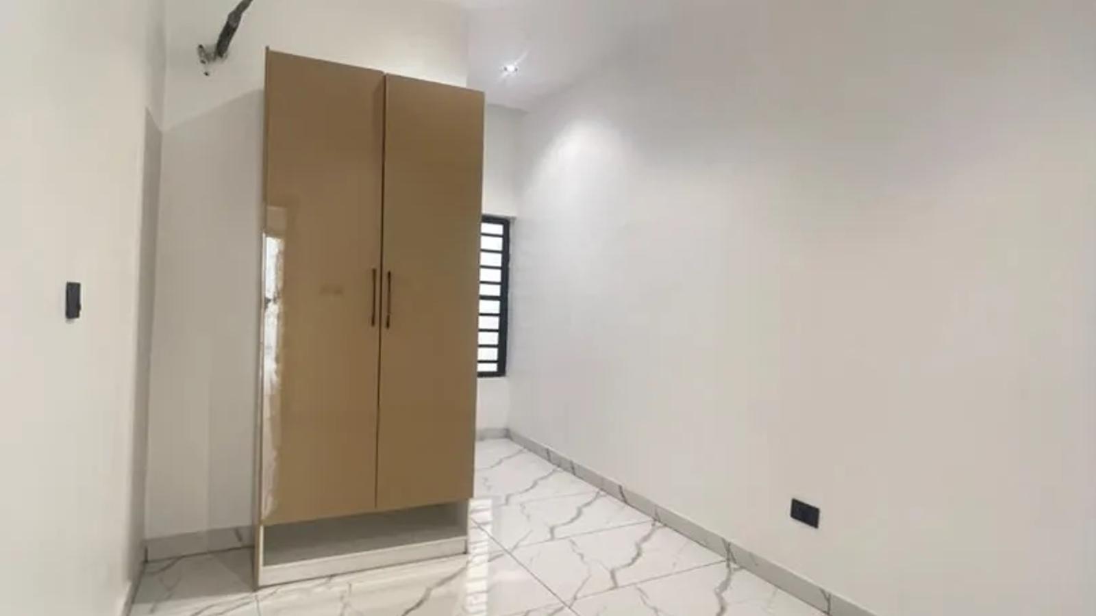 4 BEDROOM SEMI-DETACHED DUPLEX WITH BQ