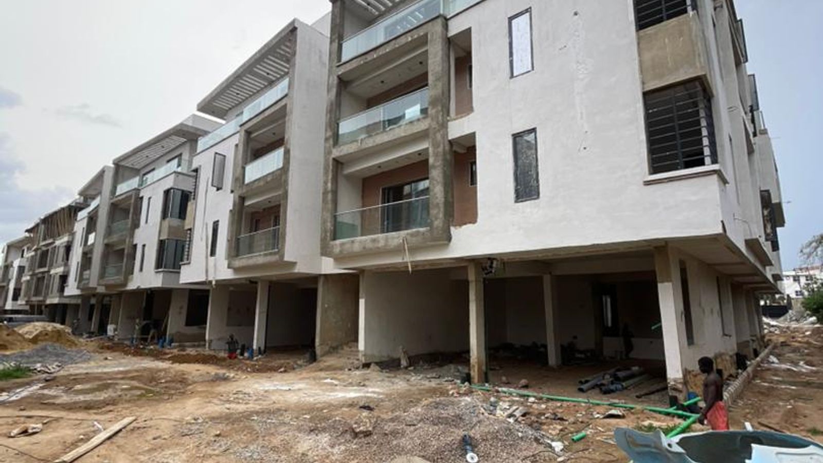 4 Bedroom Maisonettes