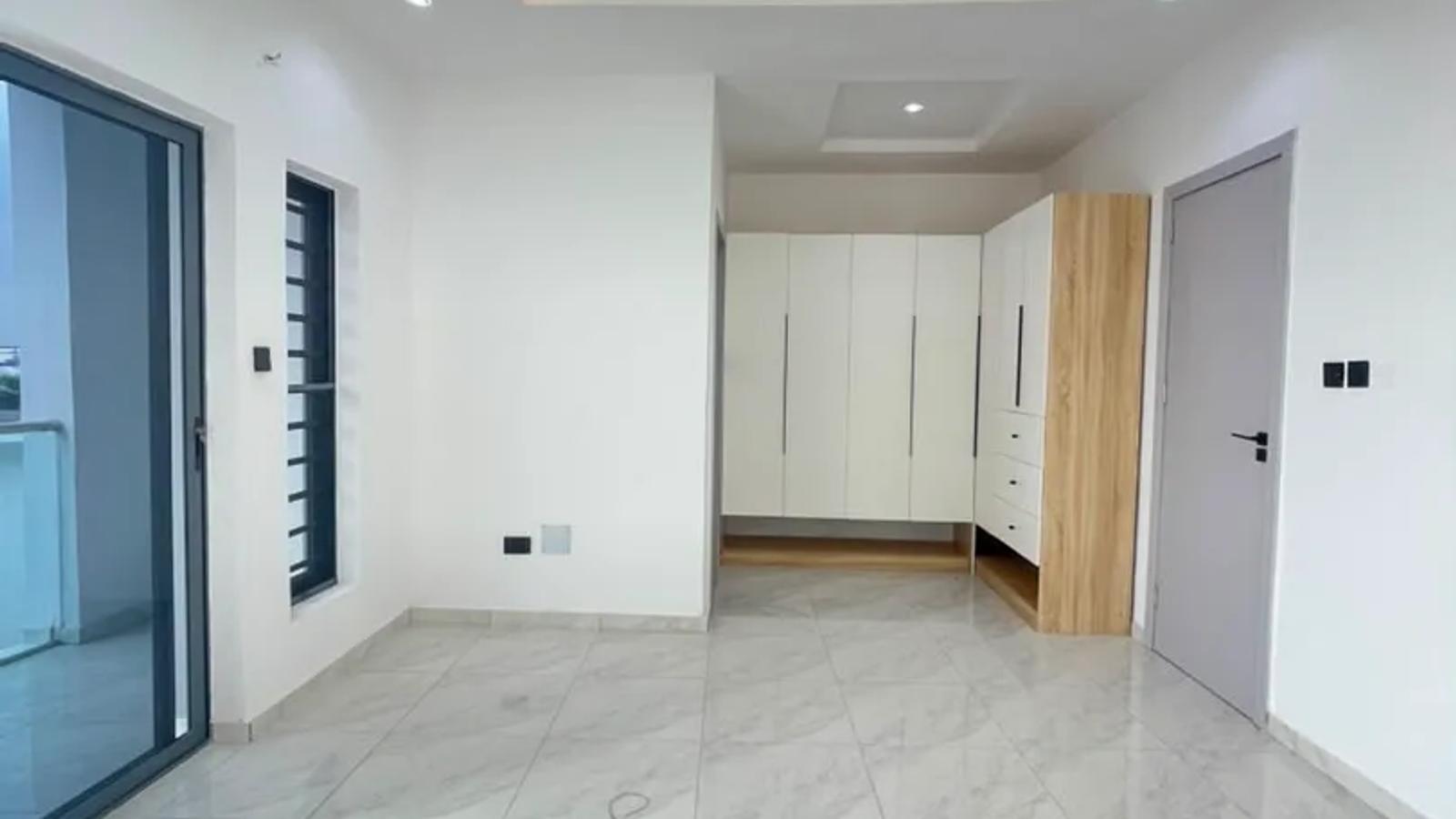 4 Bedroom Semi Detached Duplex
