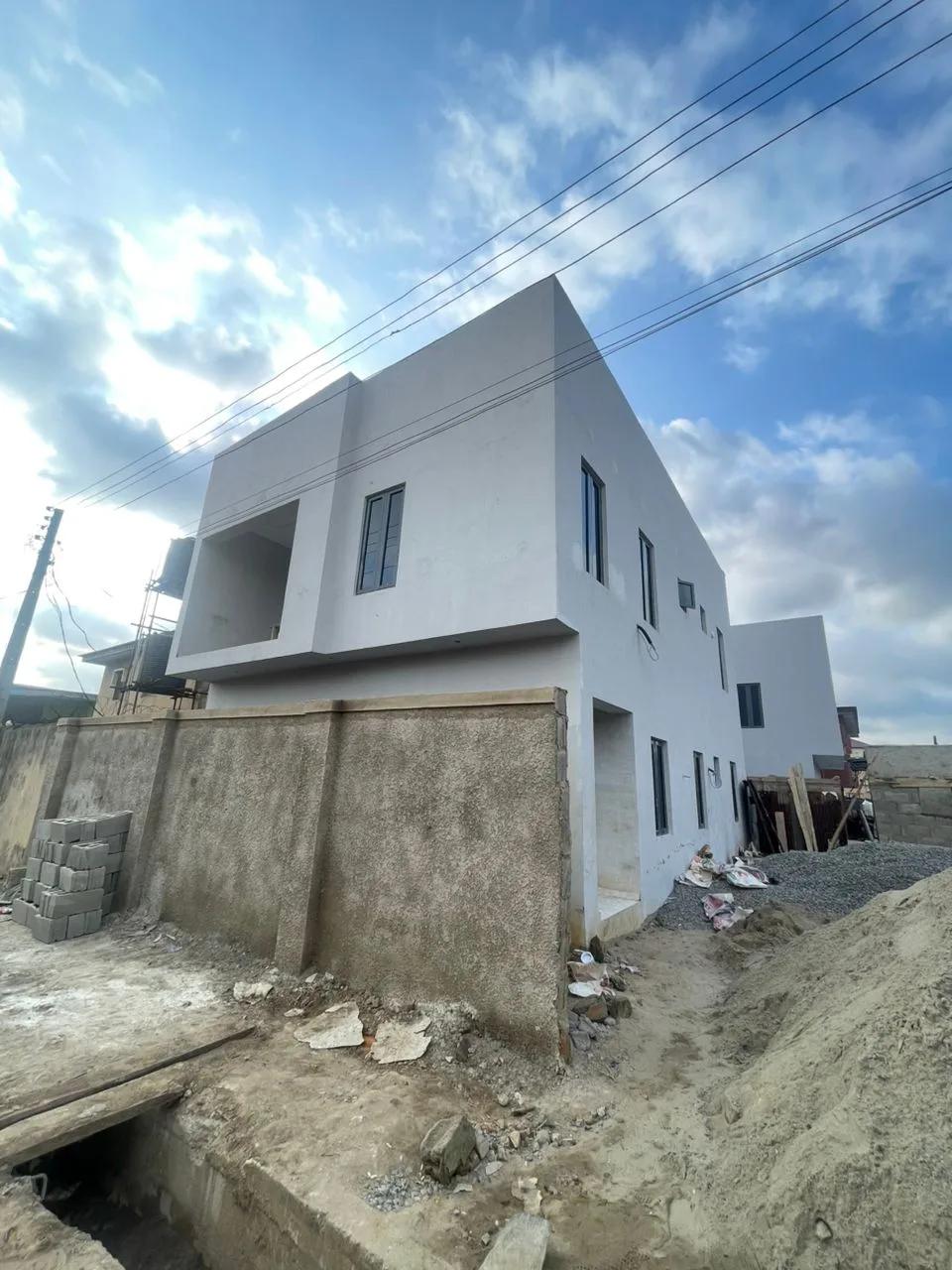 4 Bedroom Fully Detached Duplex