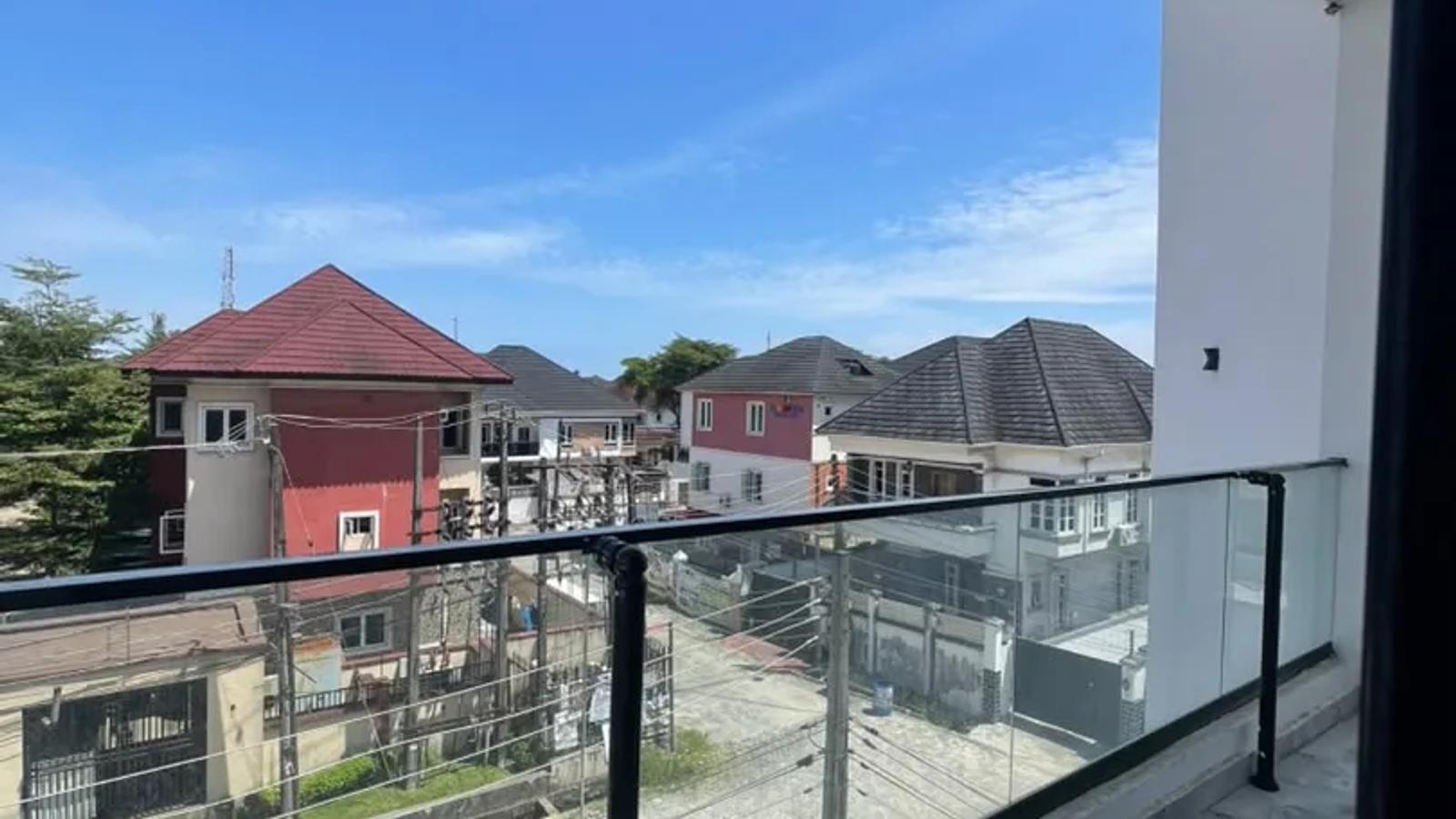 5 Bedroom Fully Detached Duplex