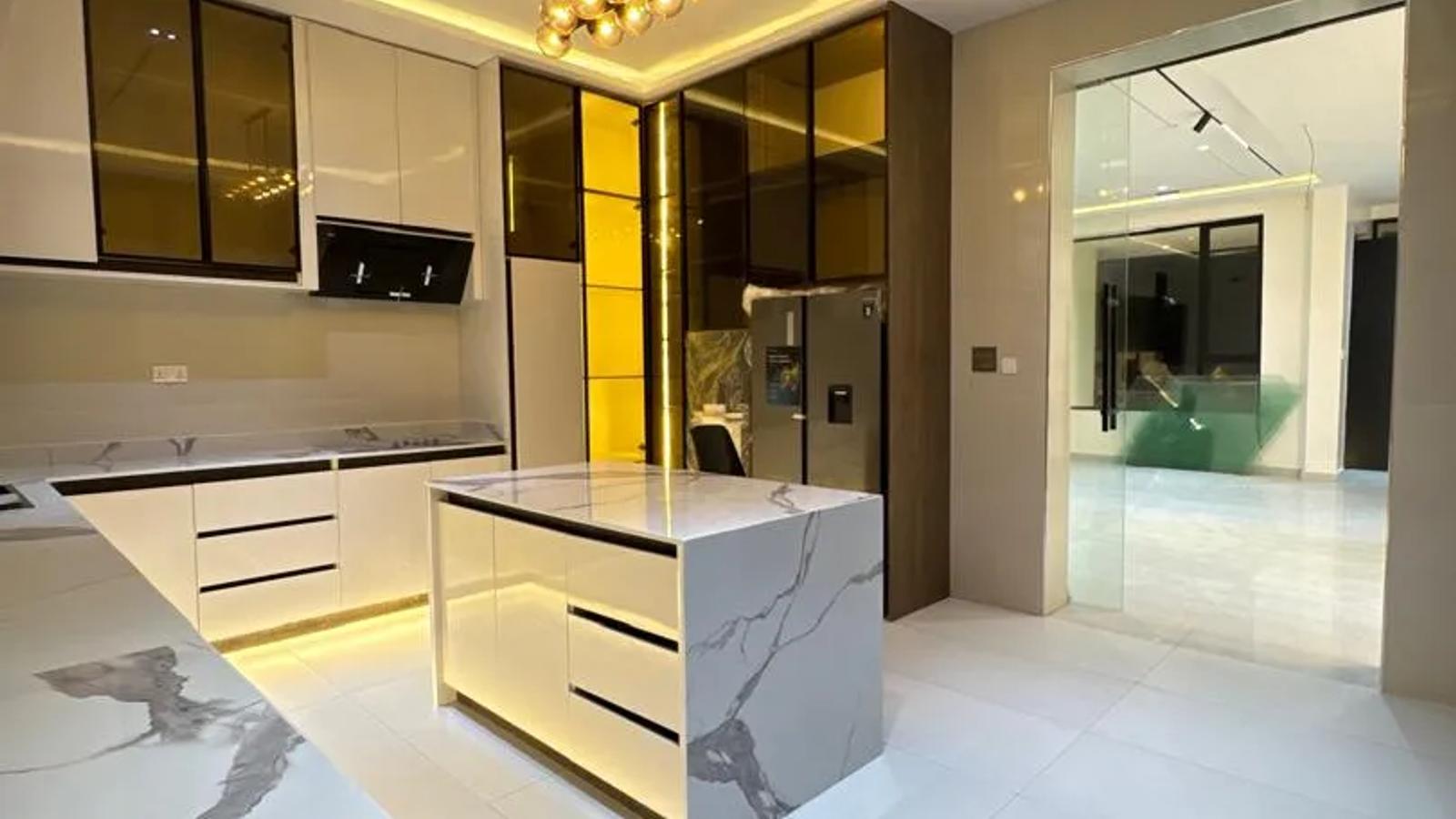 5 Bedroom Fully Detached Duplex