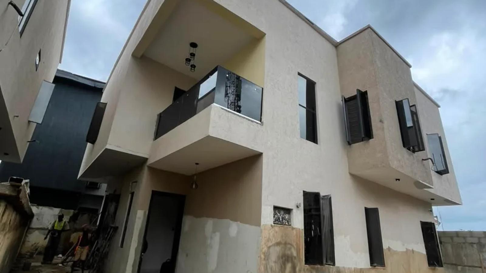 4 Bedroom Fully Detached Duplex