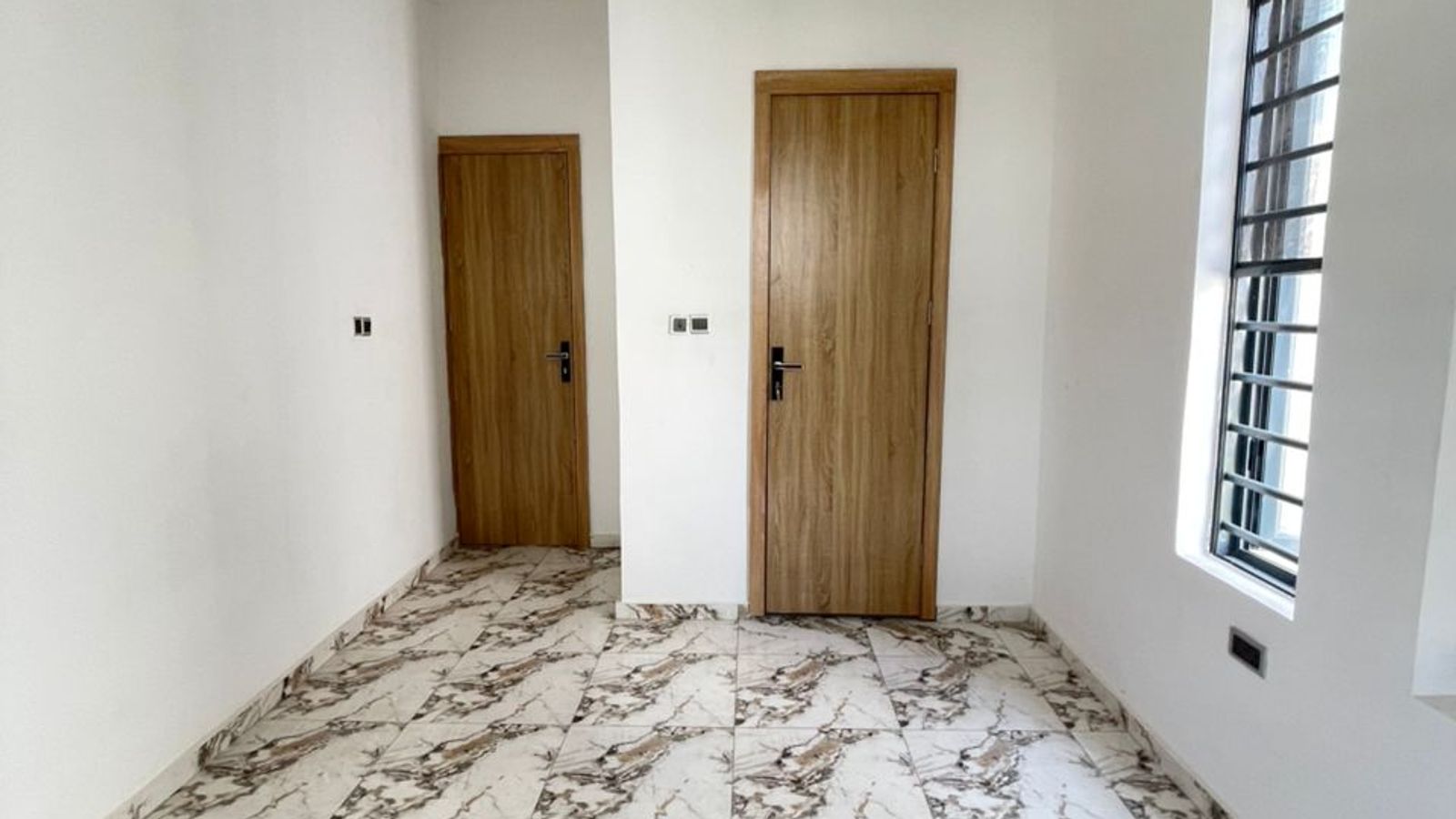 4 Bedroom Fully Detached Duplex