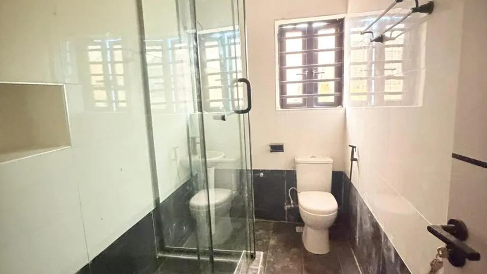 4 Bedroom Semi-Detached Duplex