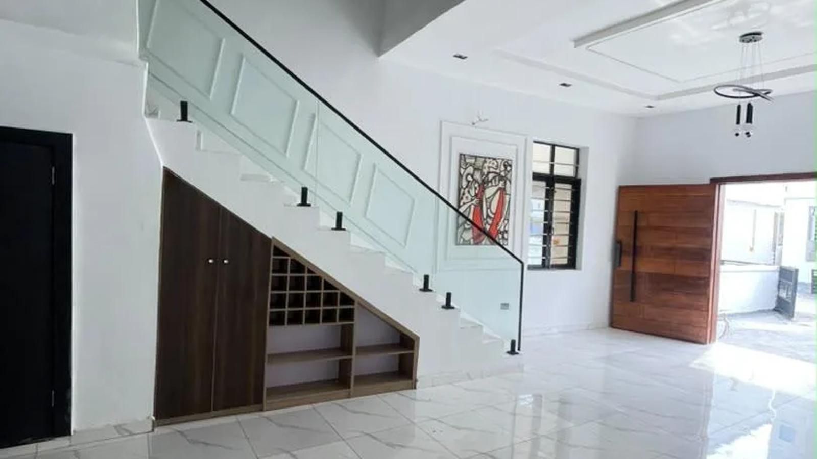 4 BEDROOM SEMI-DETACHED DUPLEX