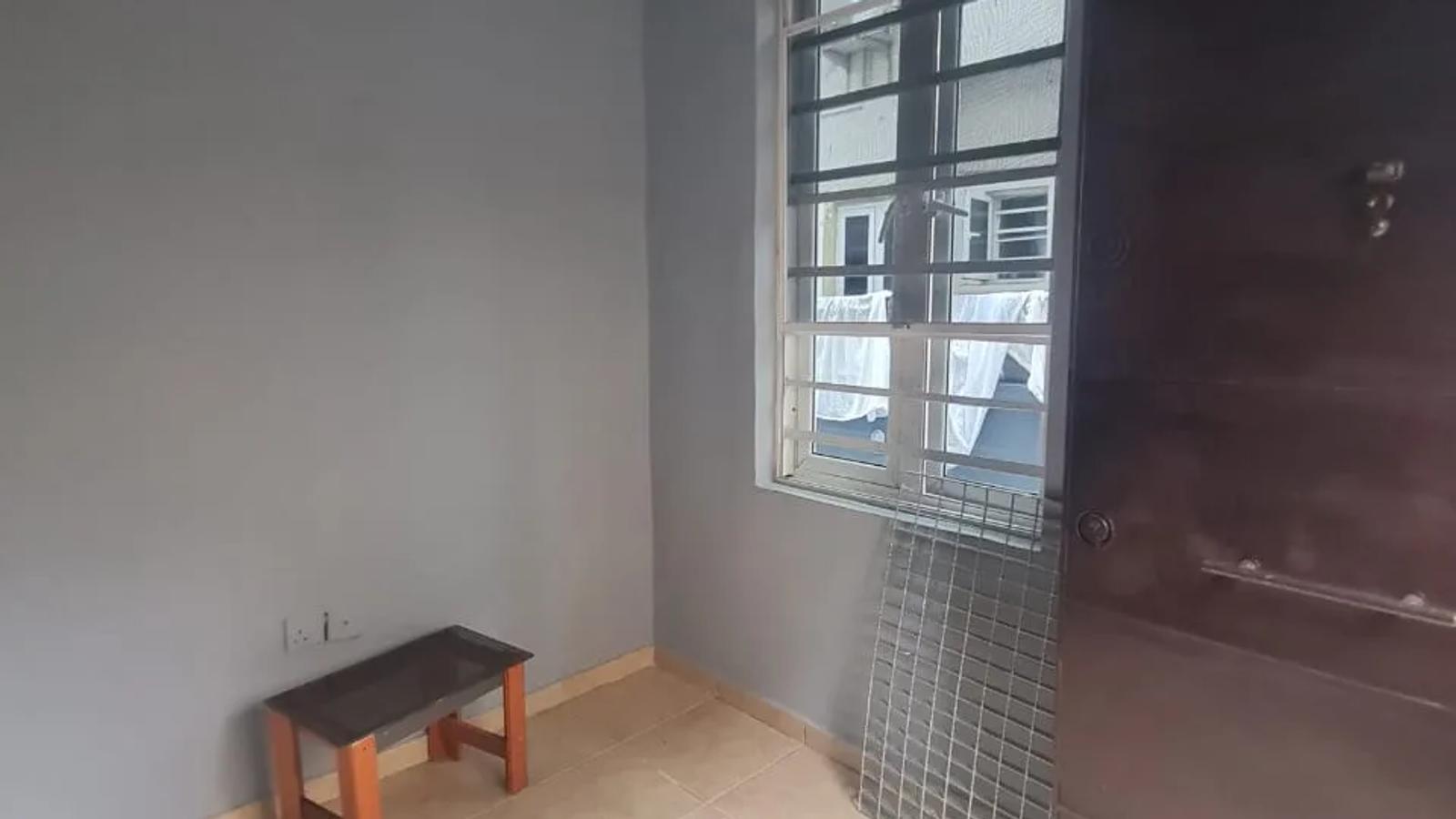 5 Bedroom Fully Detached Duplex