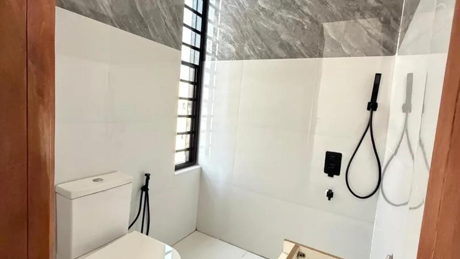 2 Bedroom Serviced Penthouse Apartment