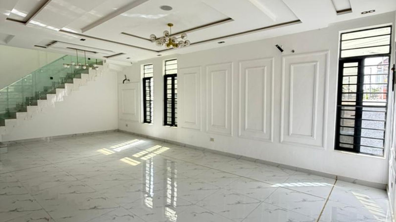 5 Bedroom Fully Detached Duplex