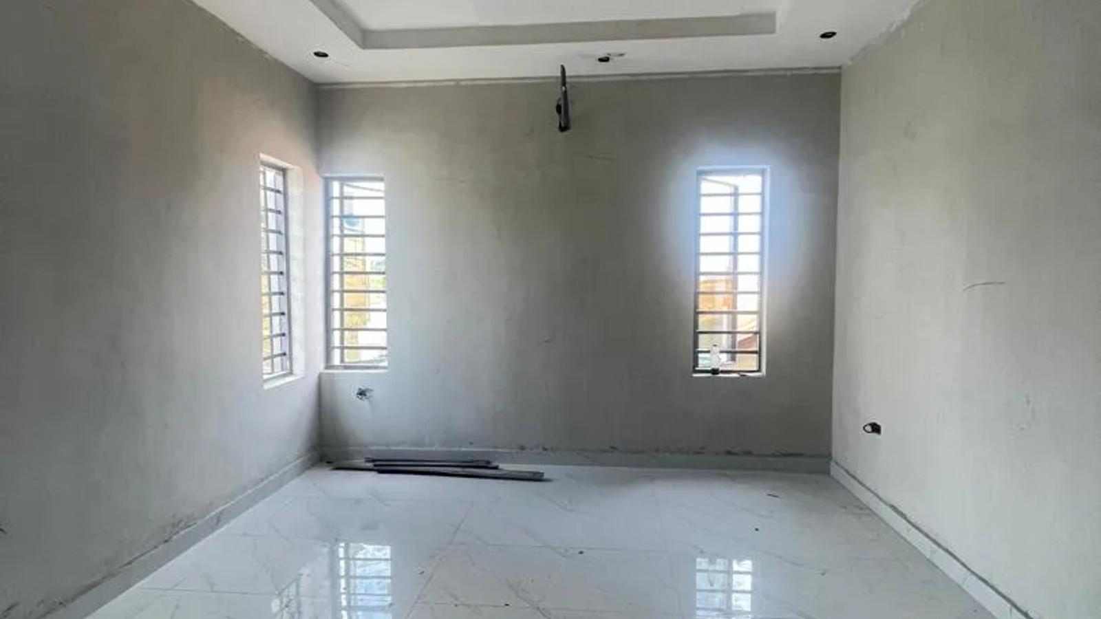 5 Bedroom Fully Detached Duplex