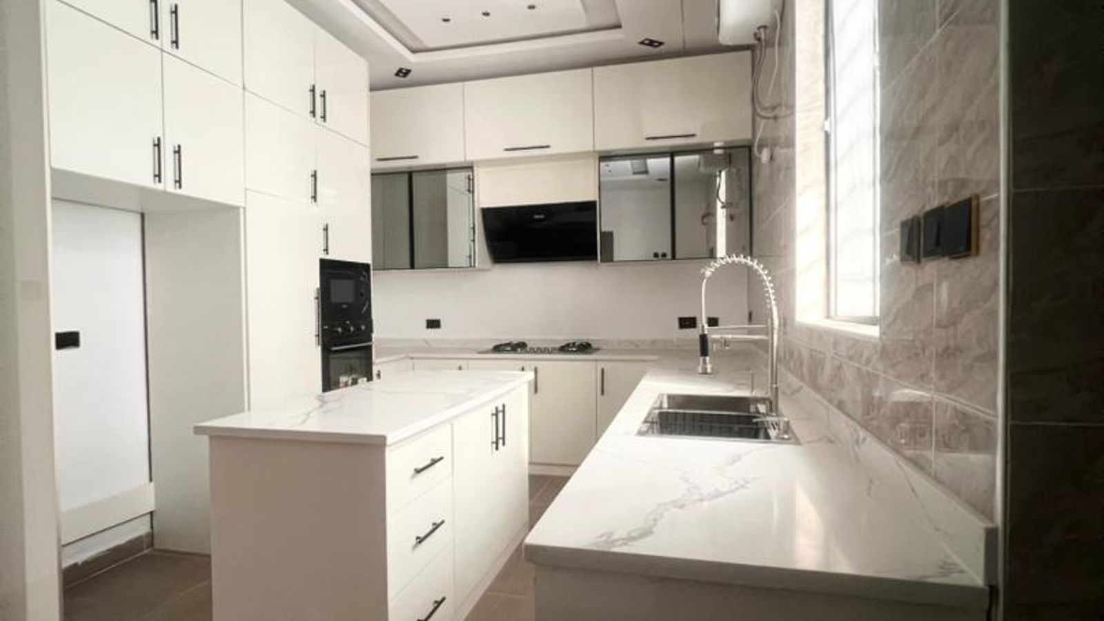 5 Bedroom Fully Detached Duplex