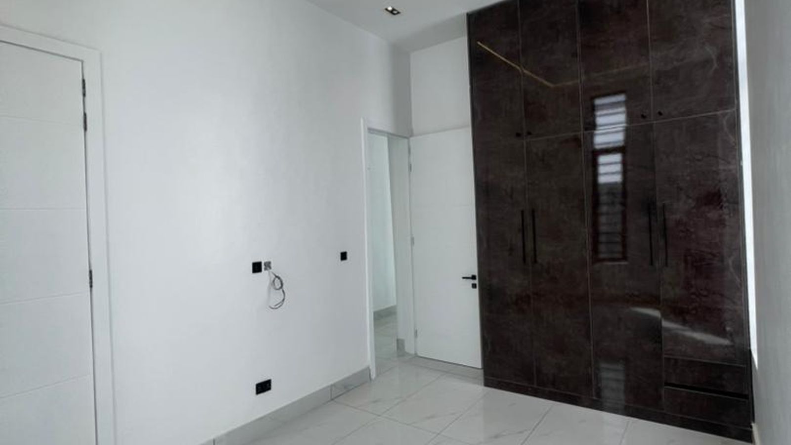 5 Bedroom Fully Detached Duplex