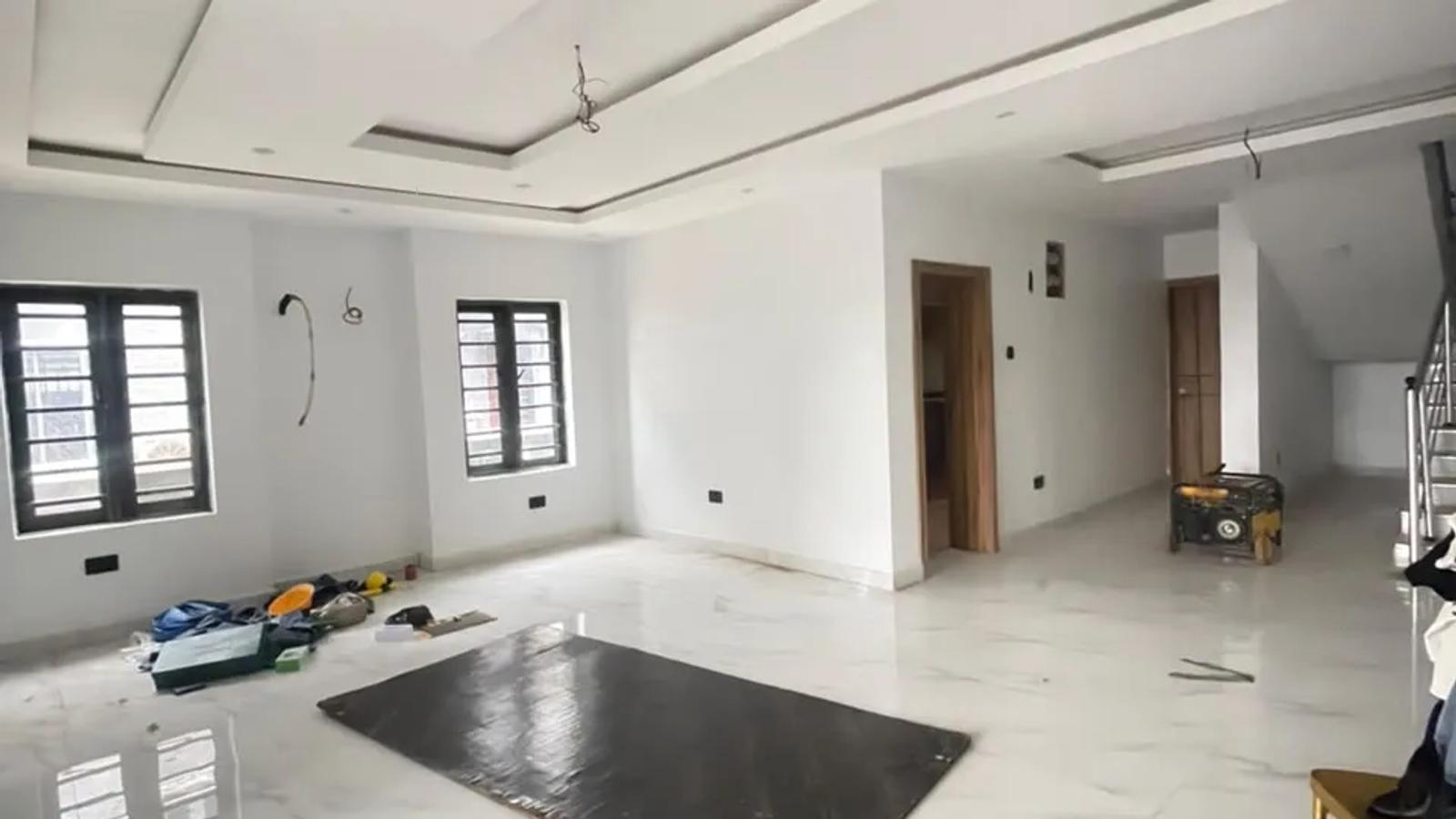 5 Bedroom Semi Detached Duplex