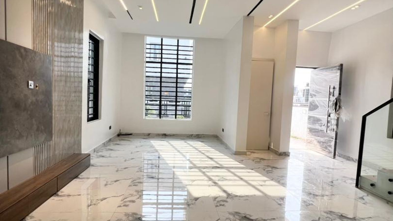 4 Bedroom Fully Detached Duplex