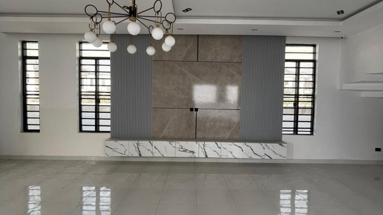 5 Bedroom Fully Detached Duplex