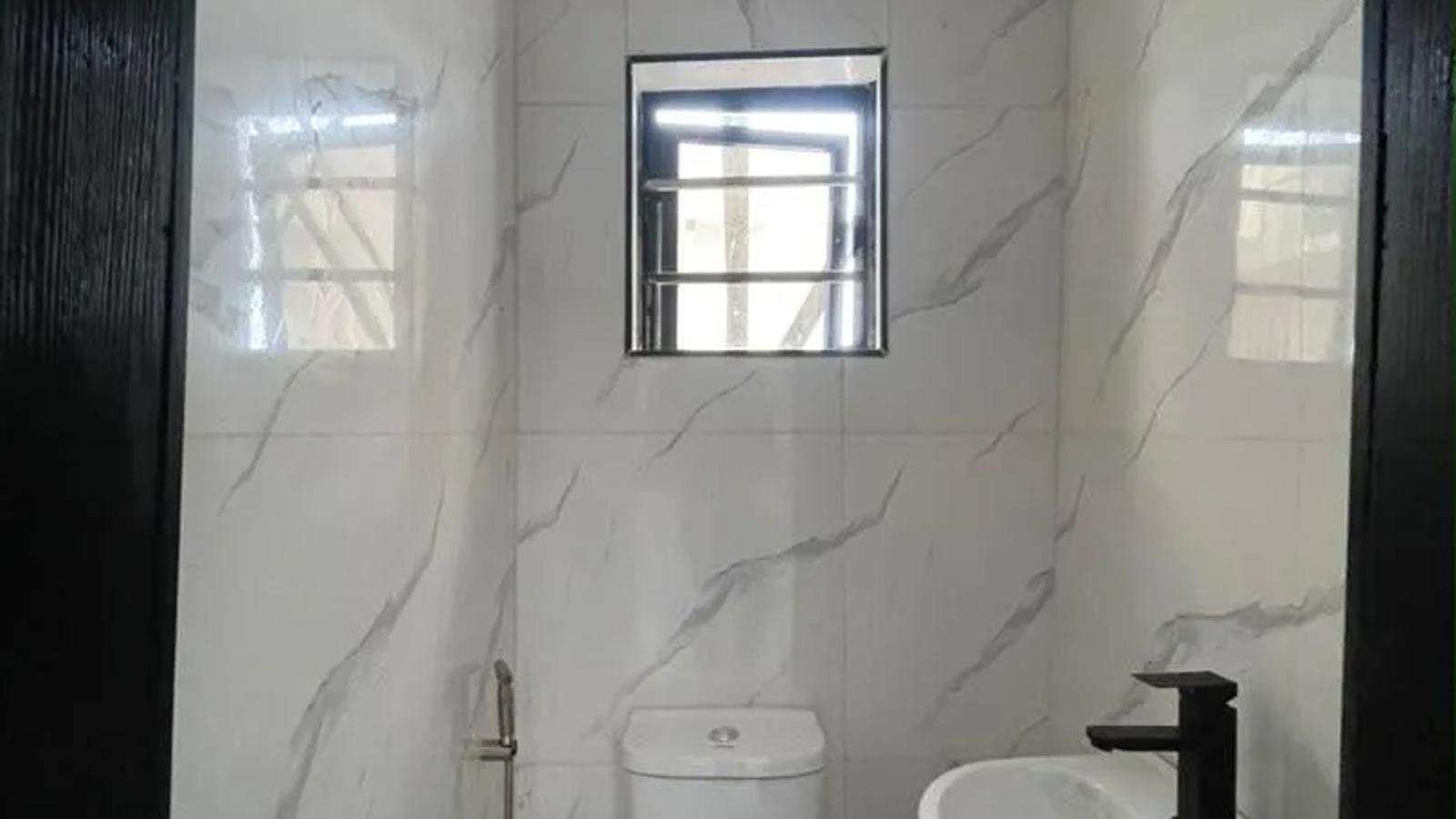 4 BEDROOM SEMI-DETACHED DUPLEX