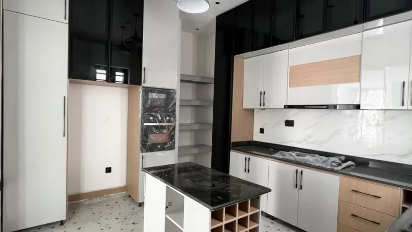 4 Bedroom Fully Detached Duplex