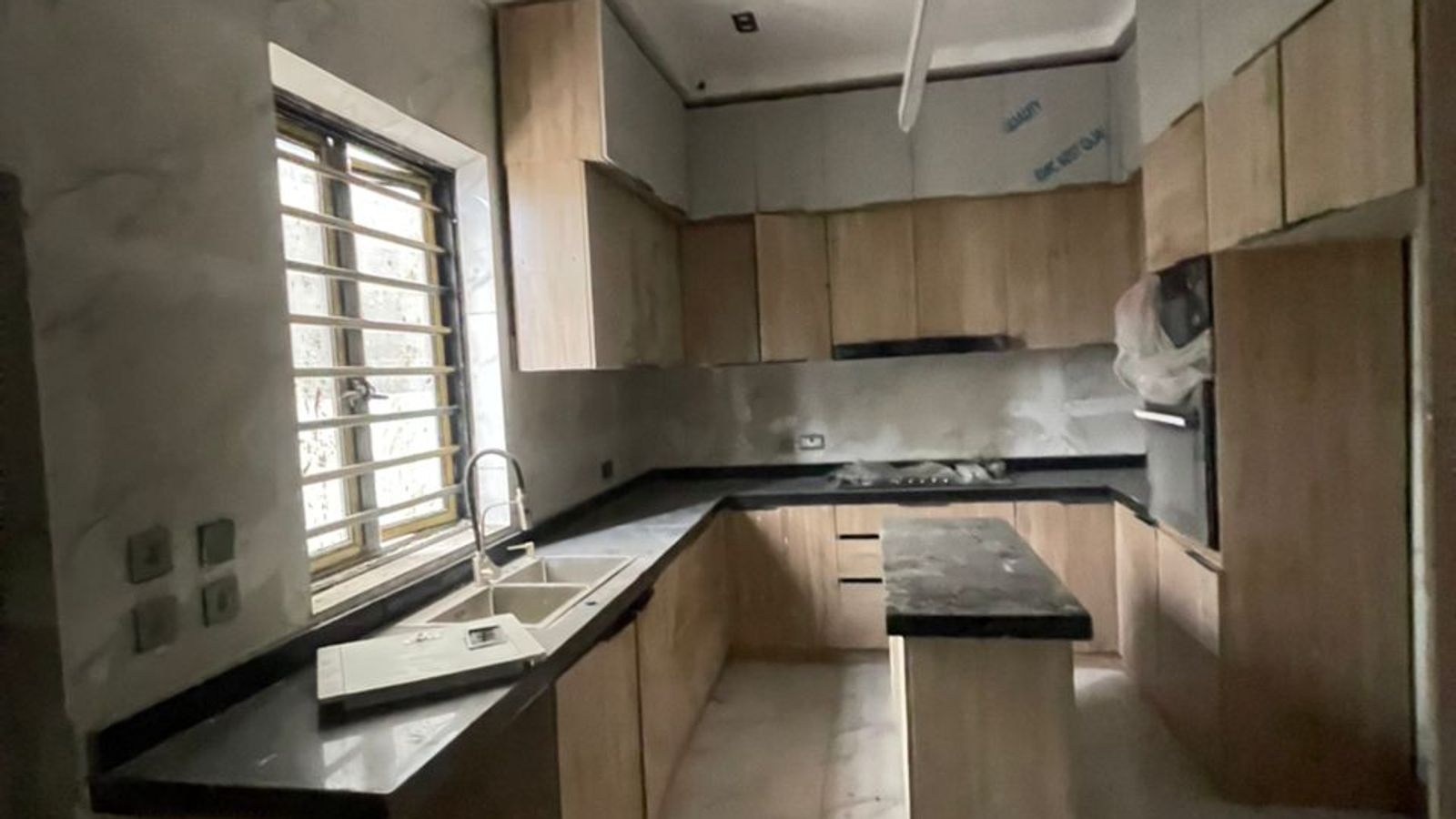 5 Bedroom Fully Detached Duplex