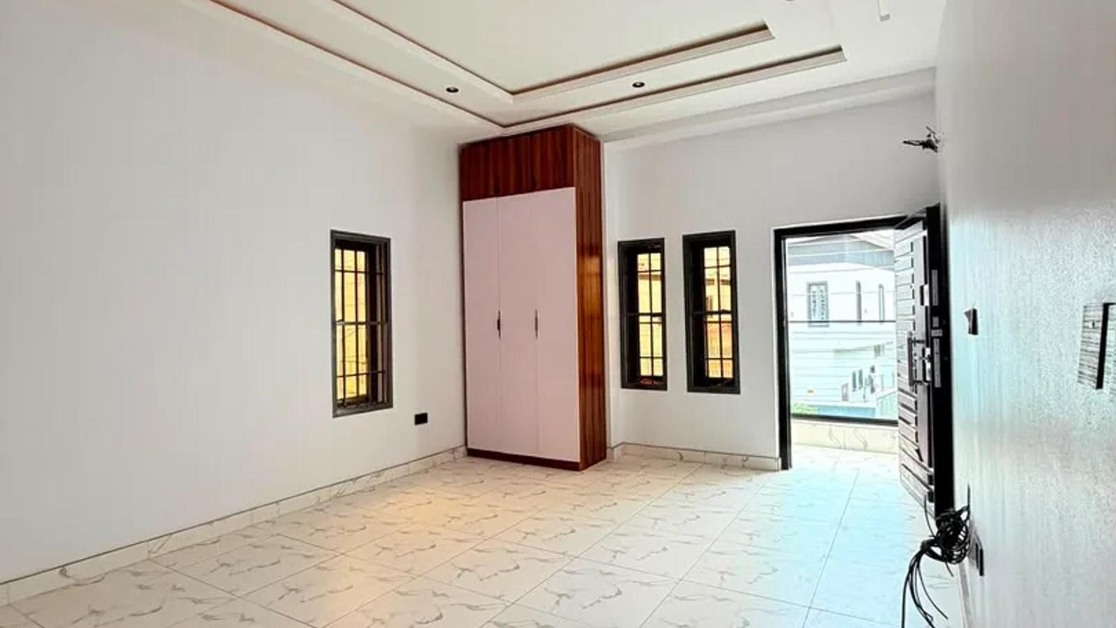 4 Bedroom Semi Detached Duplex