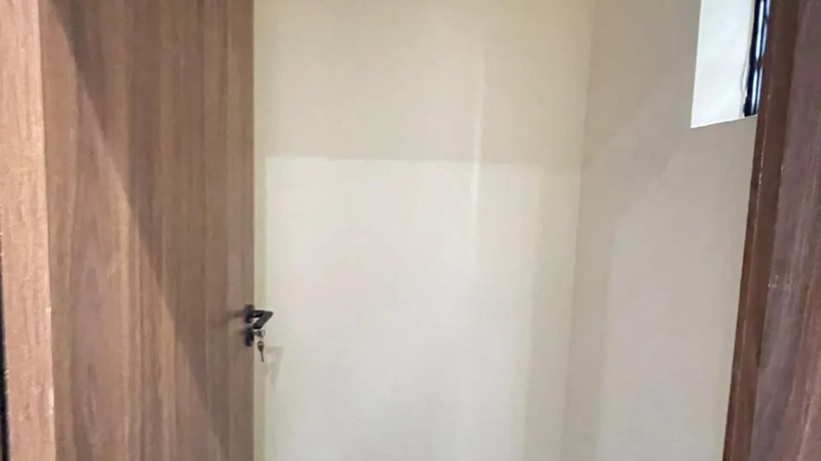 5 BEDROOM FULLY-DETACHED DUPLEX WITH BQ
