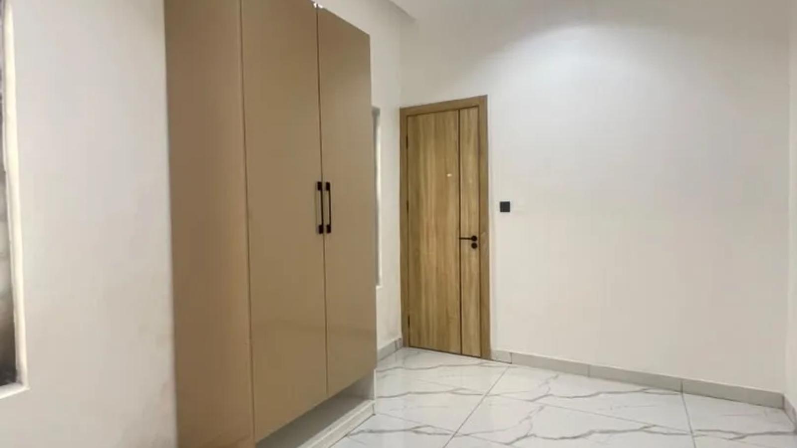 4 BEDROOM SEMI-DETACHED DUPLEX WITH BQ