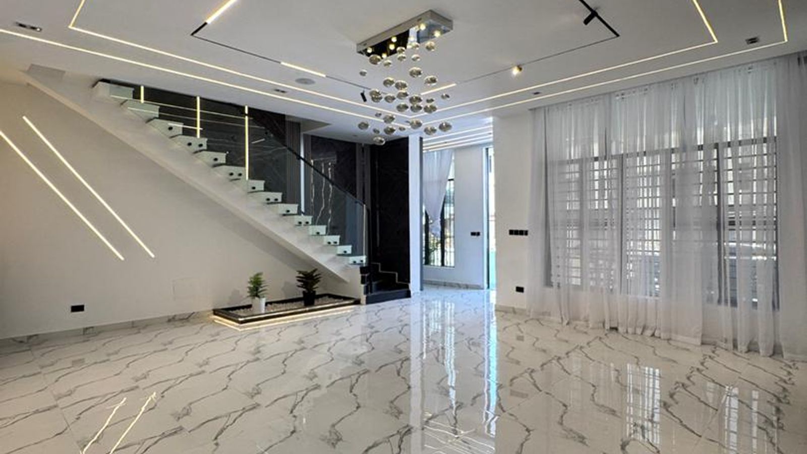 5 Bedroom