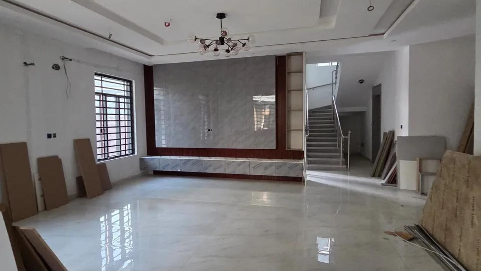 5 Bedroom Fully Detached Duplex